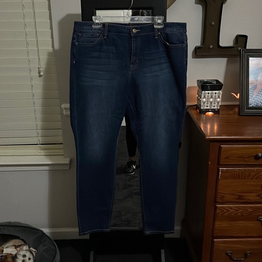 Tommy Hilfiger jeans, nondestressed. Size 16r
